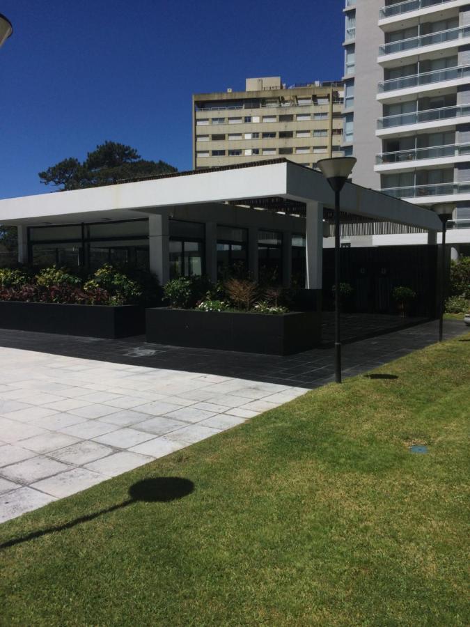 Edificio Jardines Del Country Piso 19 Apartment ปุนตา เดล เอสเต ภายนอก รูปภาพ