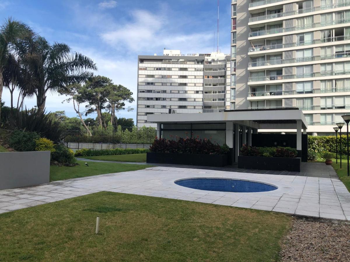 Edificio Jardines Del Country Piso 19 Apartment ปุนตา เดล เอสเต ภายนอก รูปภาพ